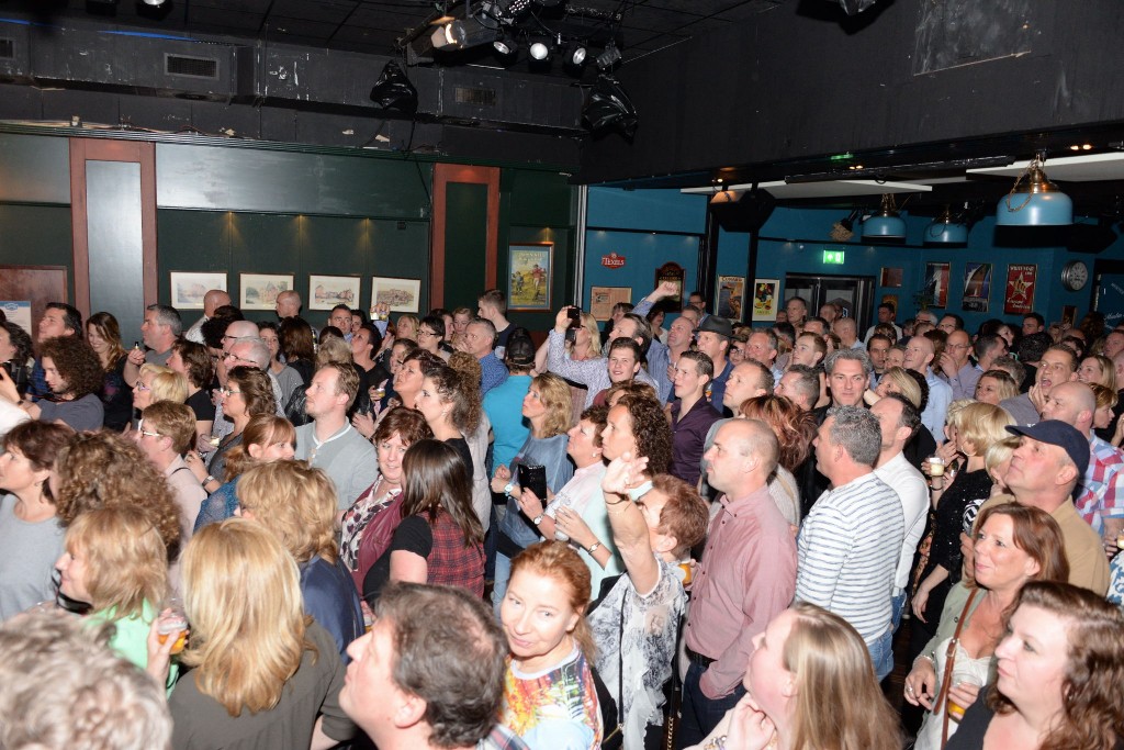 ../Images/Heel Noordwijkerhout zingt Hazes 020.jpg